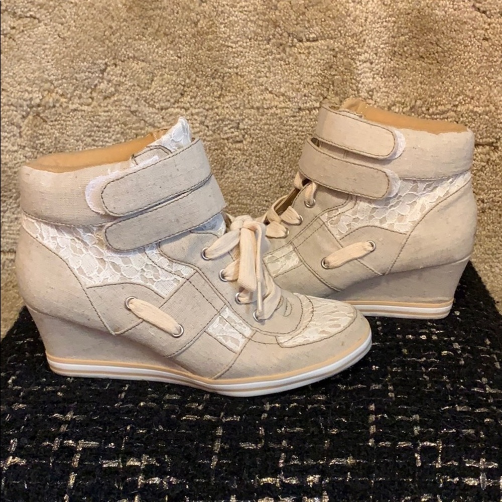 Jellypop Wedge Sneaker